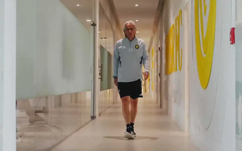 بعد تصعيد الهلال.. 3 سيناريوهات مرعبة تهدد جيسوس